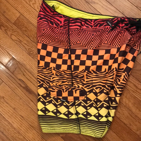 360 Surf Men’s Shorts - Picture 6 of 7